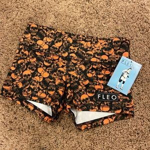 Fleo Shorts